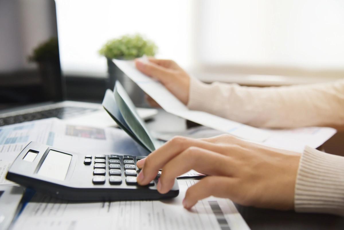 calculator bills